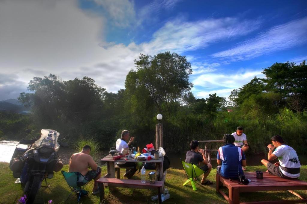 Umphangburiresort מראה חיצוני תמונה