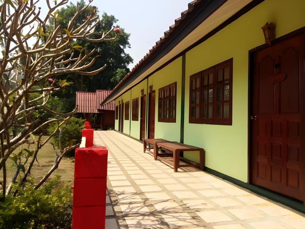 Umphangburiresort מראה חיצוני תמונה